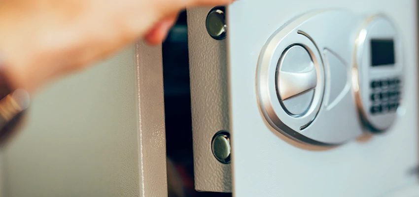 Fingerprint Safe Openers in Mecca, CA